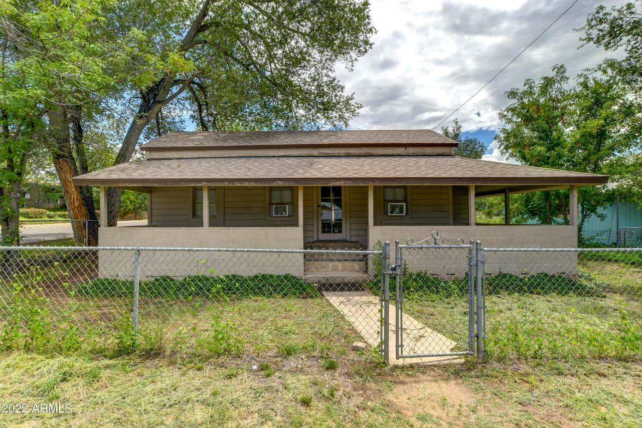 445 Campbell Street - Photo 1