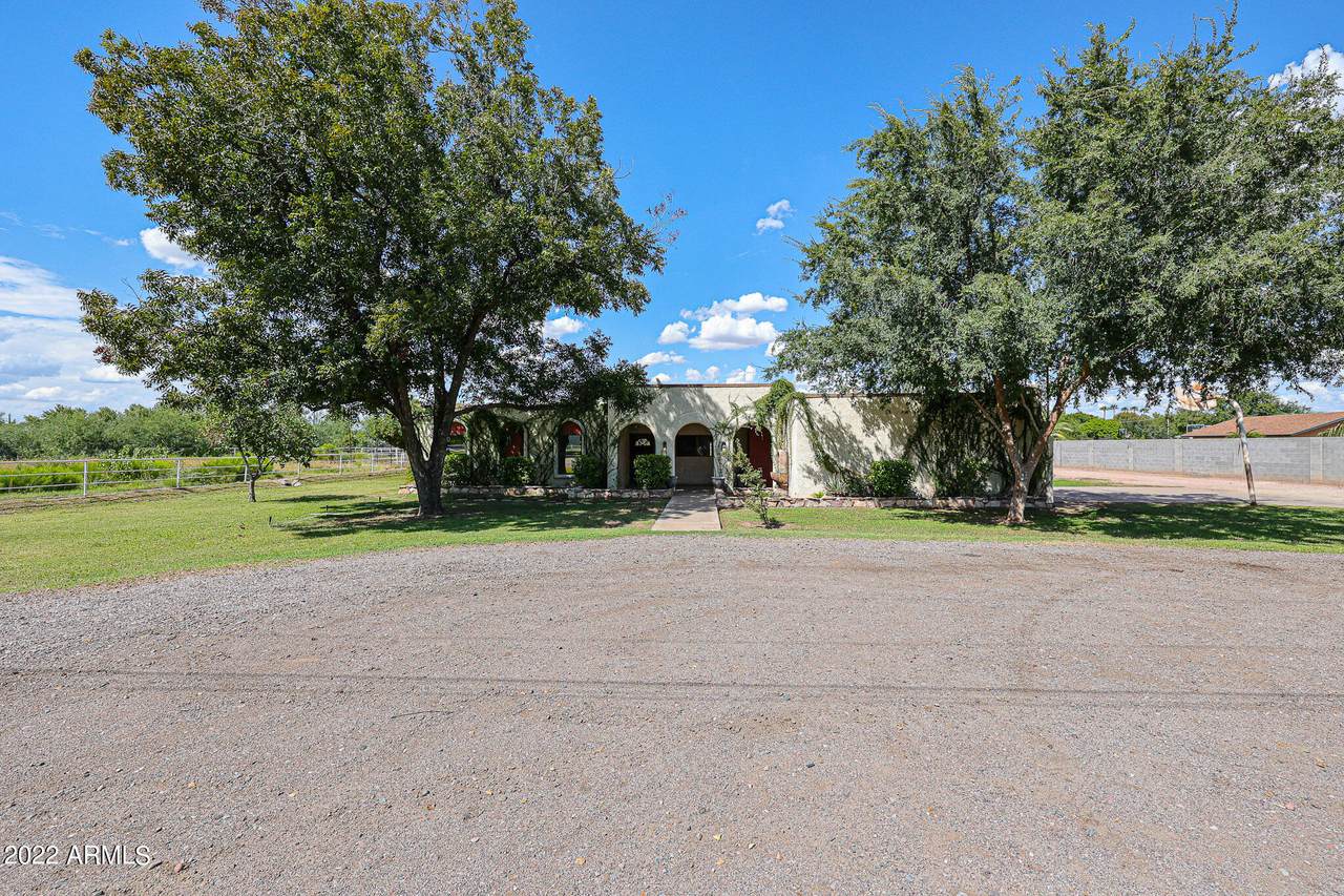 916 Harvard Avenue - Photo 1