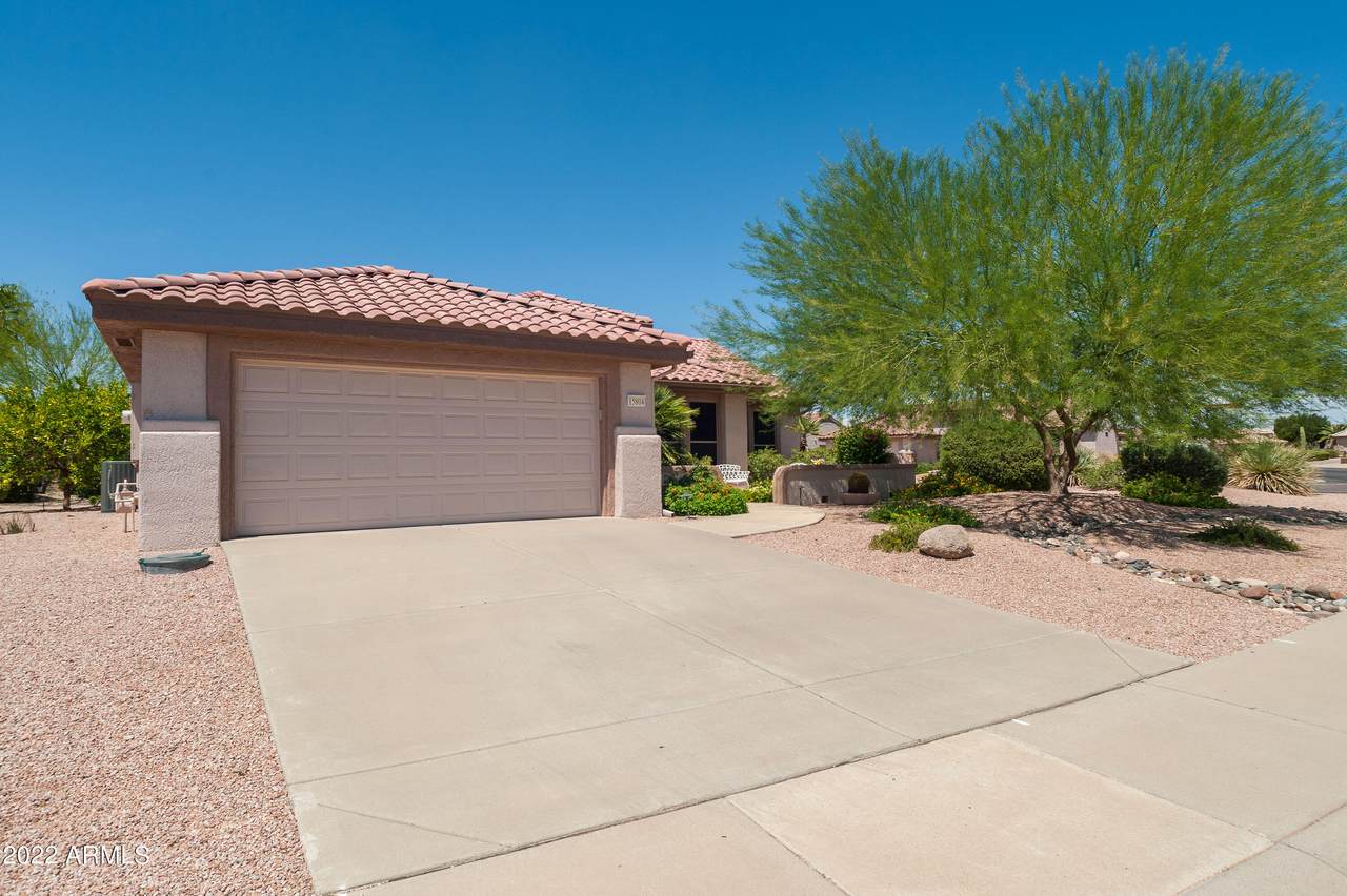 15804 Linksview Drive - Photo 1