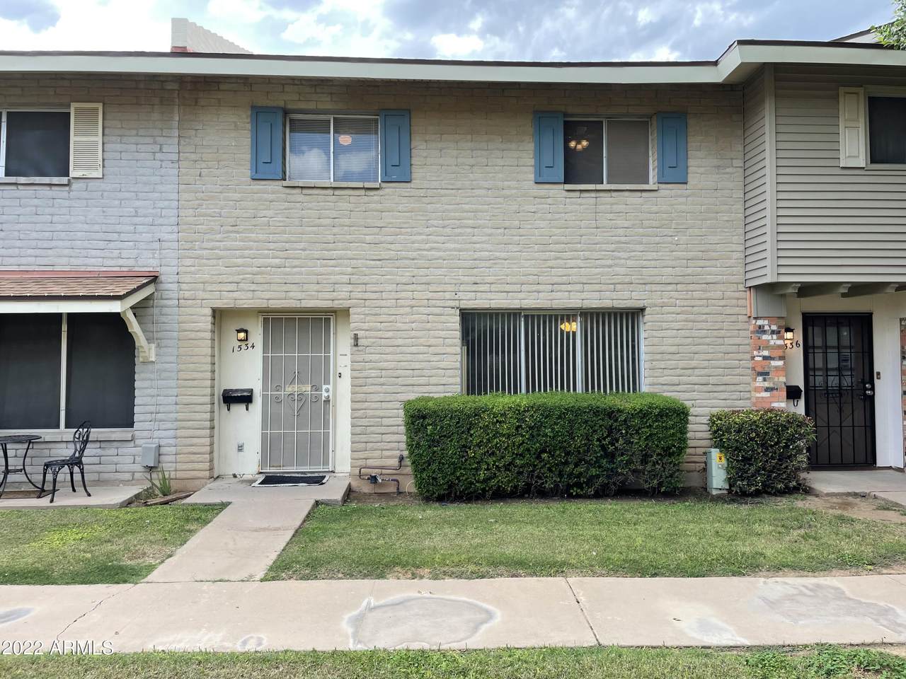 1534 Campbell Avenue - Photo 1
