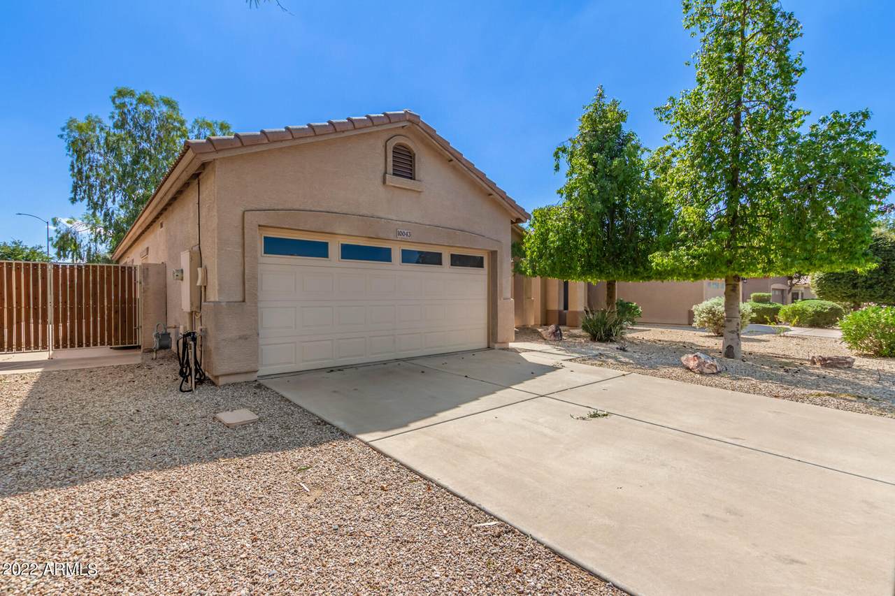 10043 Kilarea Avenue - Photo 1