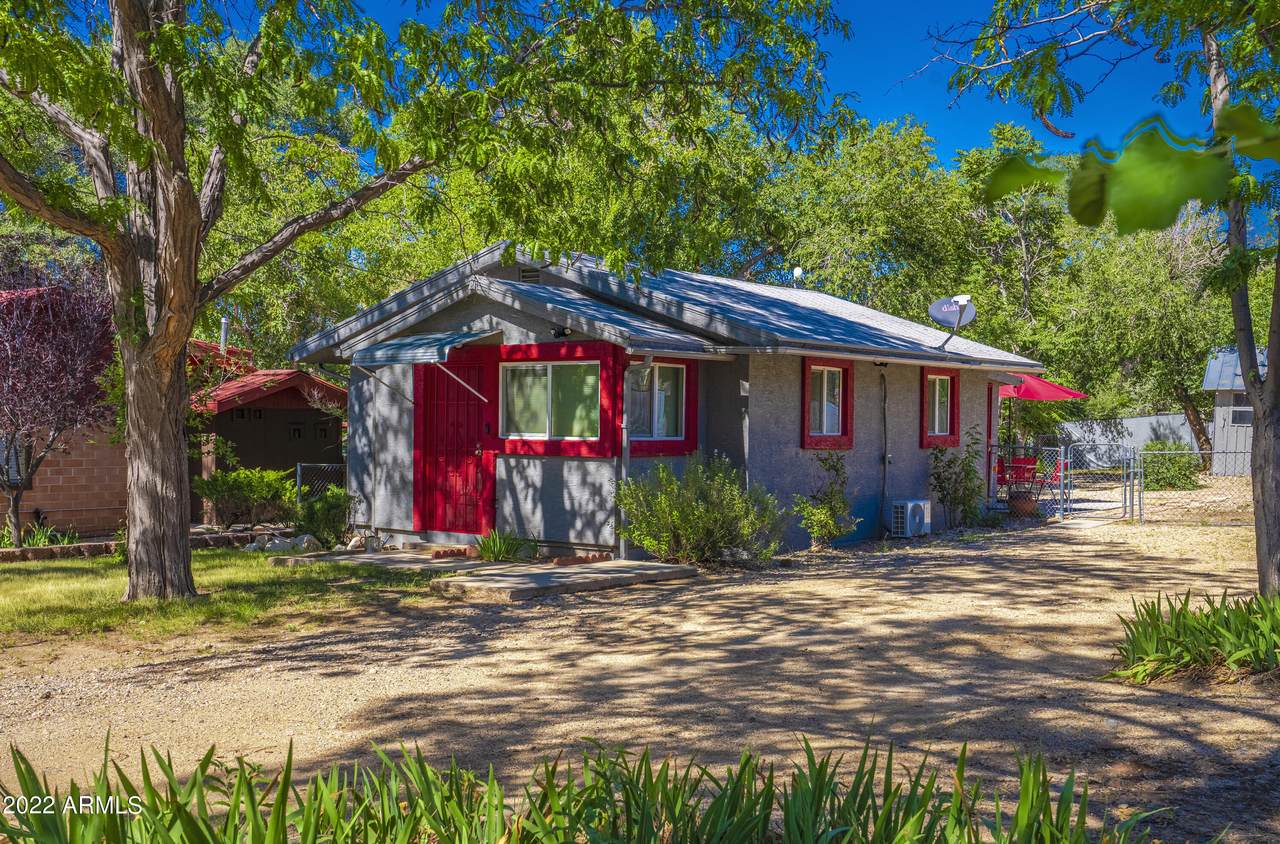 16610 Walnut Drive - Photo 1