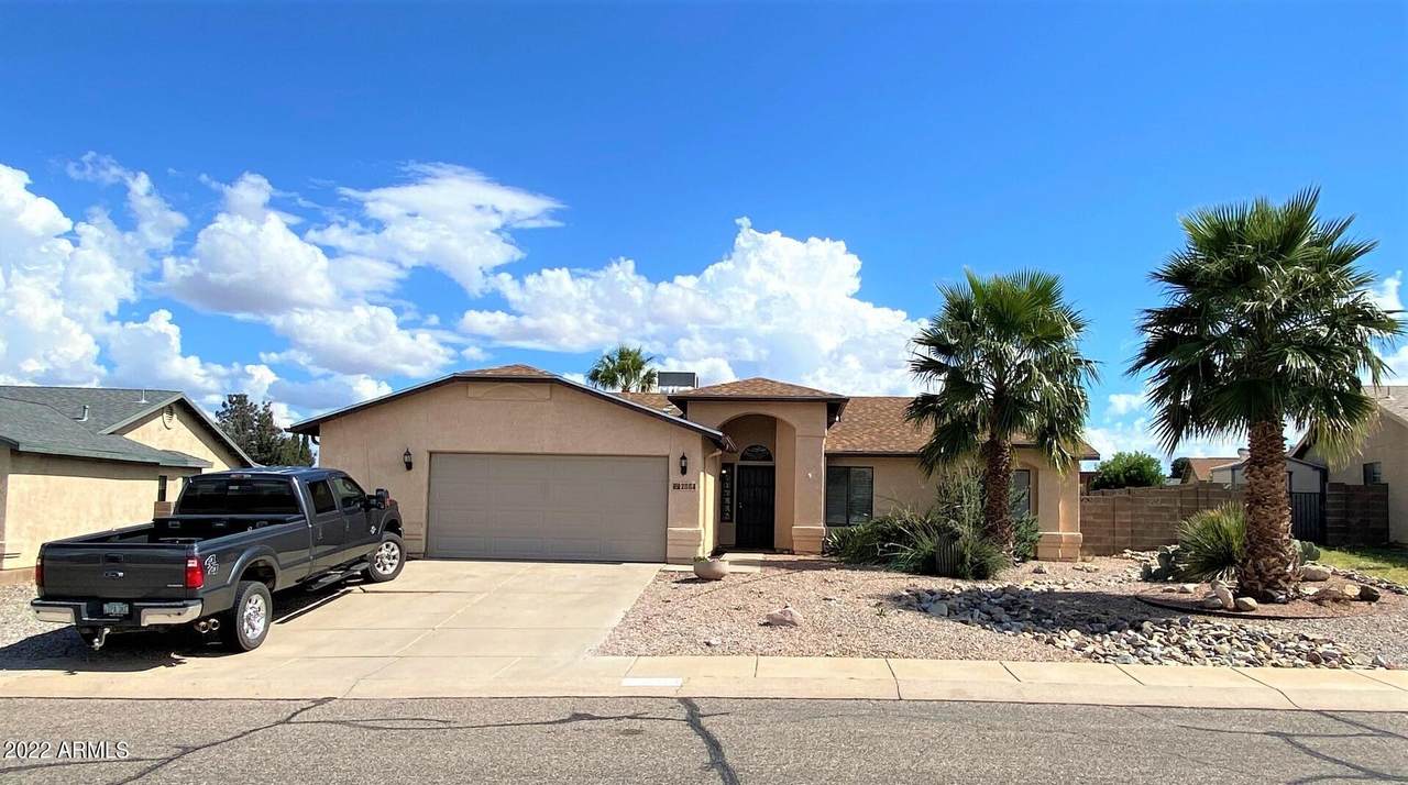 2884 Sun Crest Drive - Photo 1