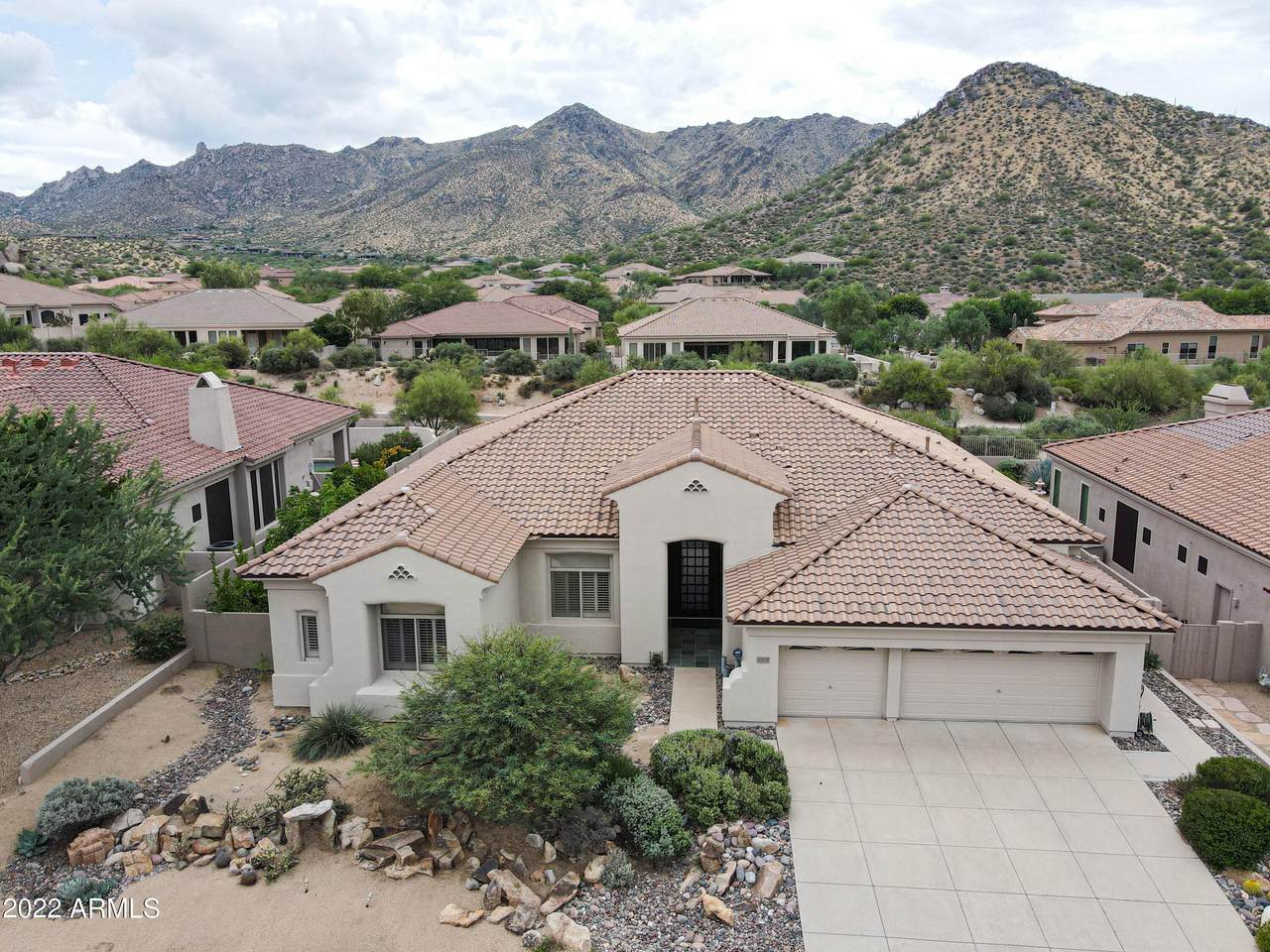 11909 Sand Hills Road - Photo 1