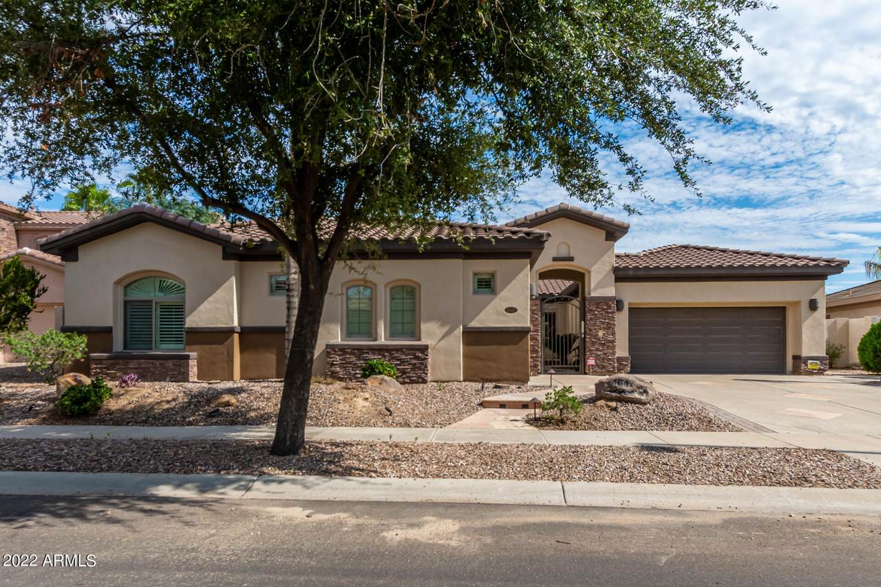 4647 Reins Road - Photo 1