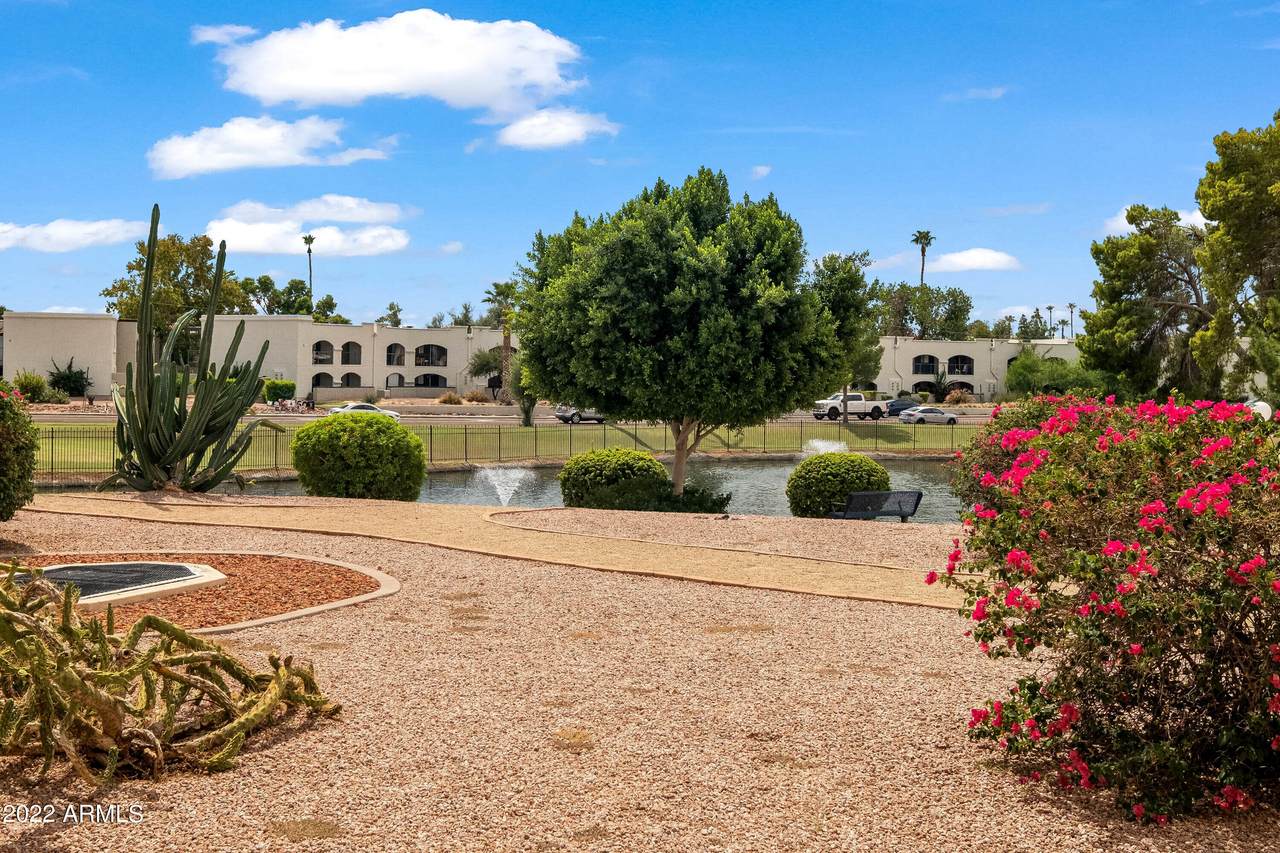 7940 Camelback Road - Photo 1