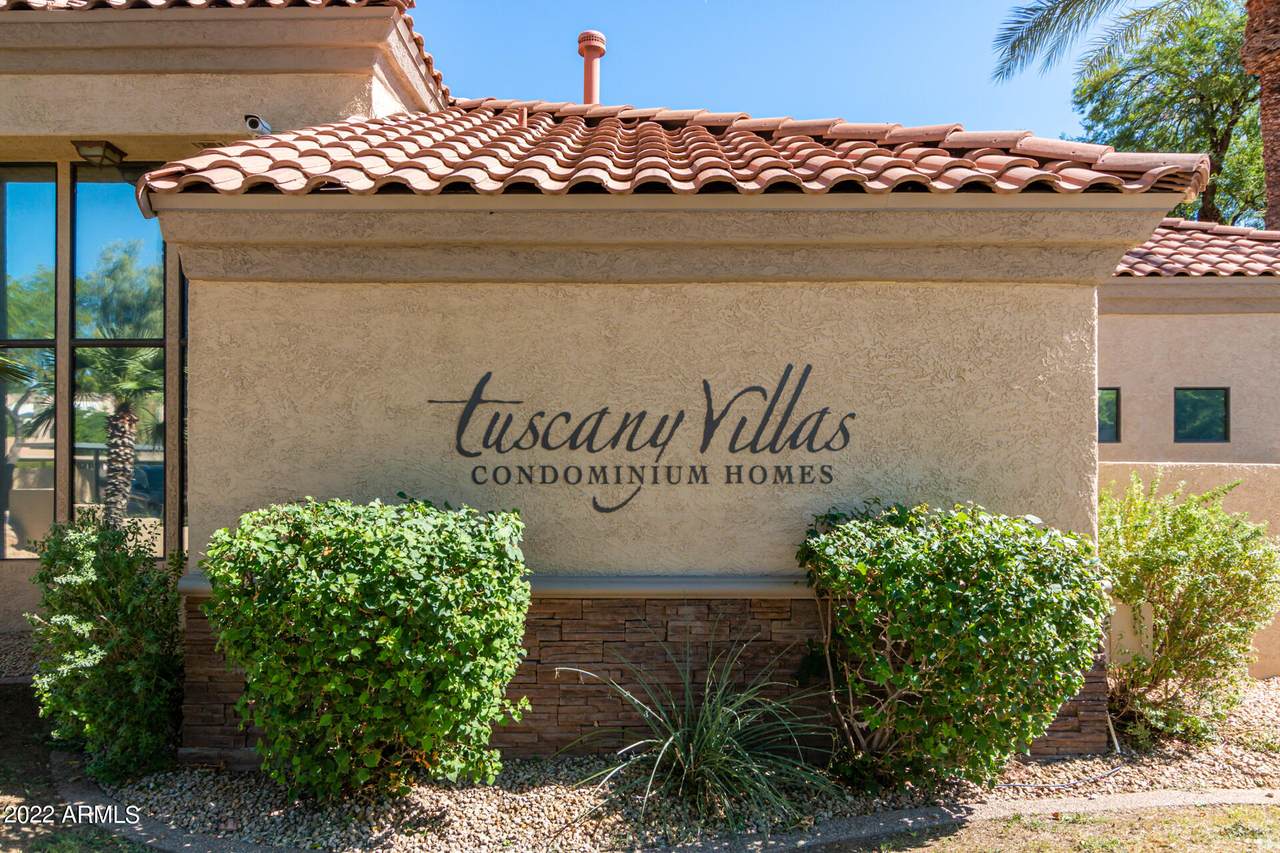 4925 Desert Cove Avenue - Photo 1