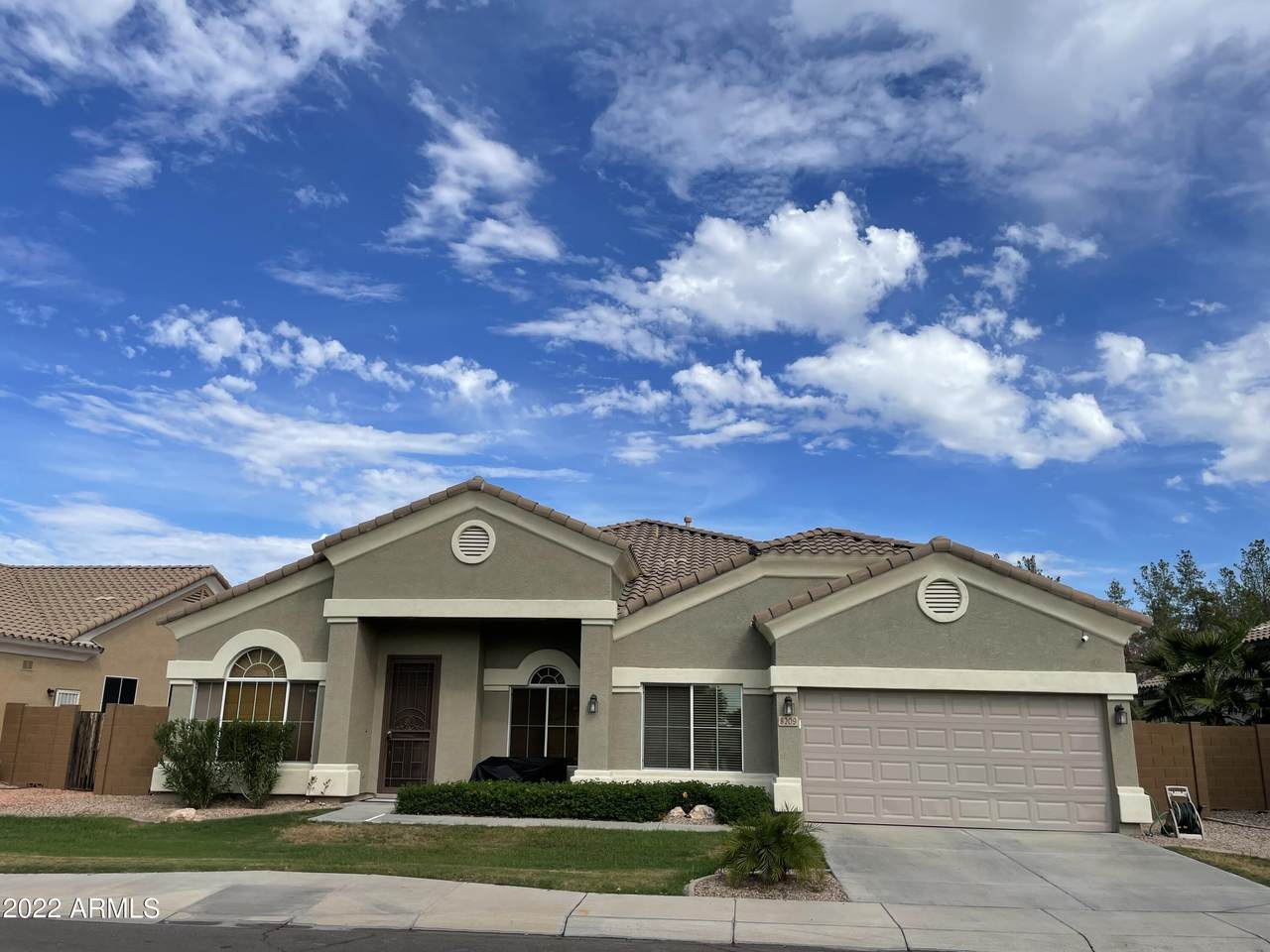 8209 33rd Drive - Photo 1
