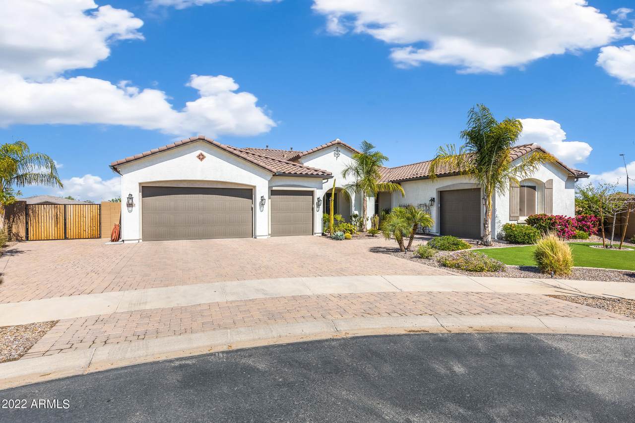 22757 231ST Way - Photo 1