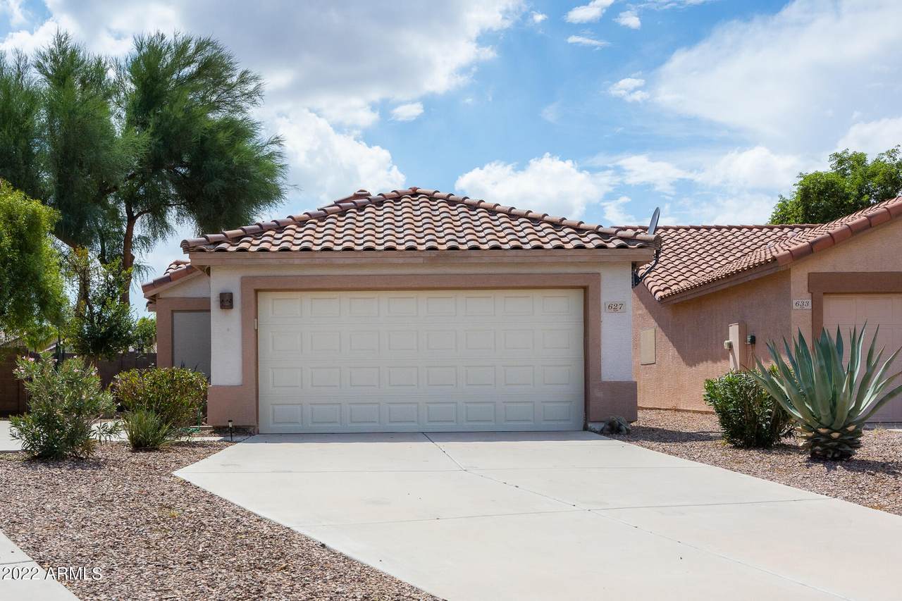627 Mirage Loop - Photo 1
