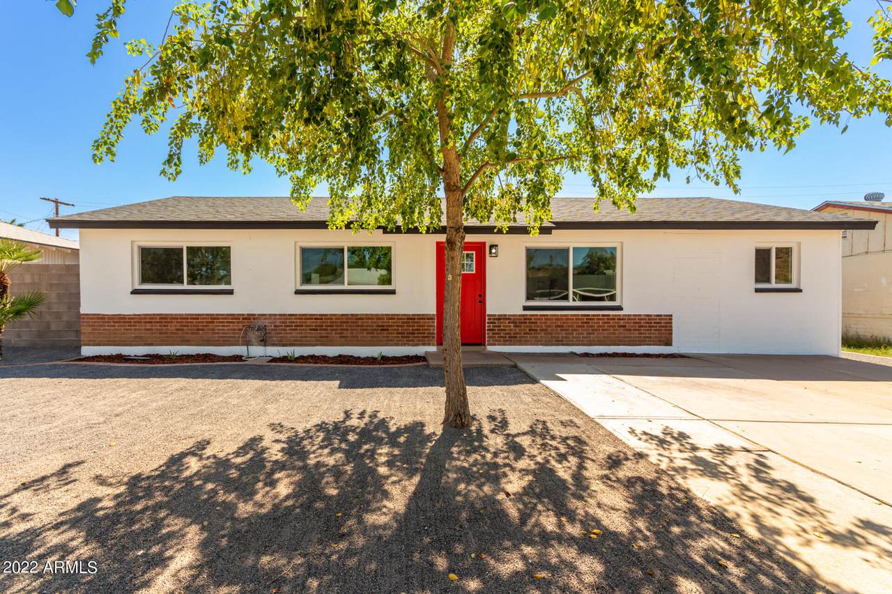 1133 Las Palmaritas Drive - Photo 1