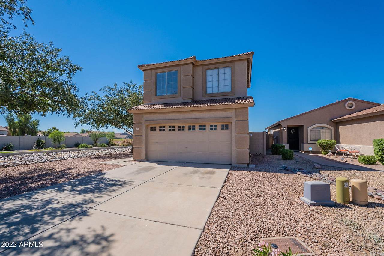 39838 Calabria Street - Photo 1