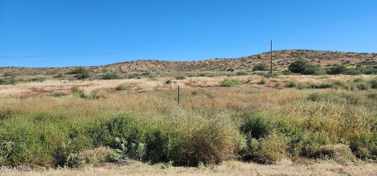 17082 Spring Valley Road - Photo 1