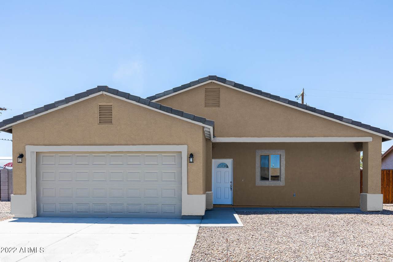 11679 Delwood Drive - Photo 1
