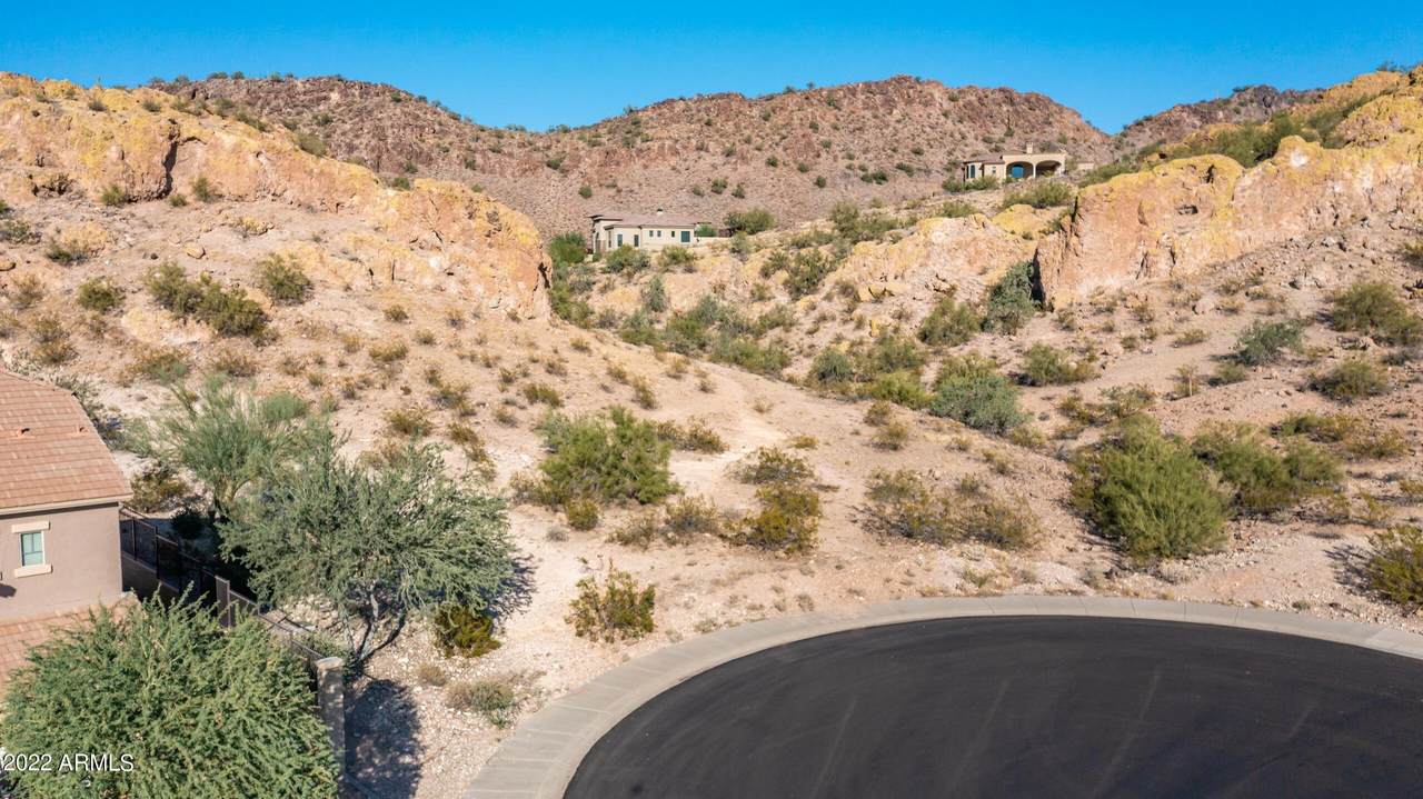 8960 Red Fox Road - Photo 1