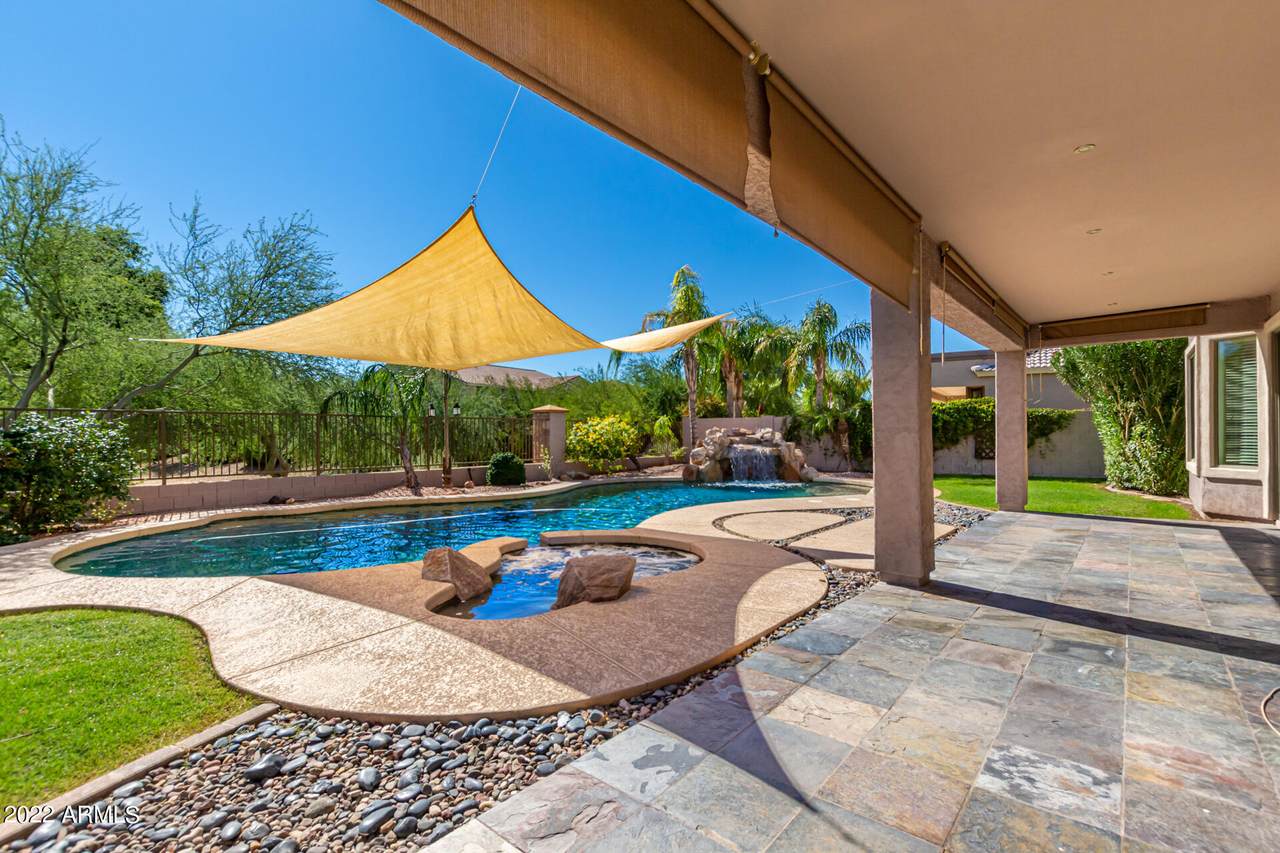 15715 Shangri La Road - Photo 1