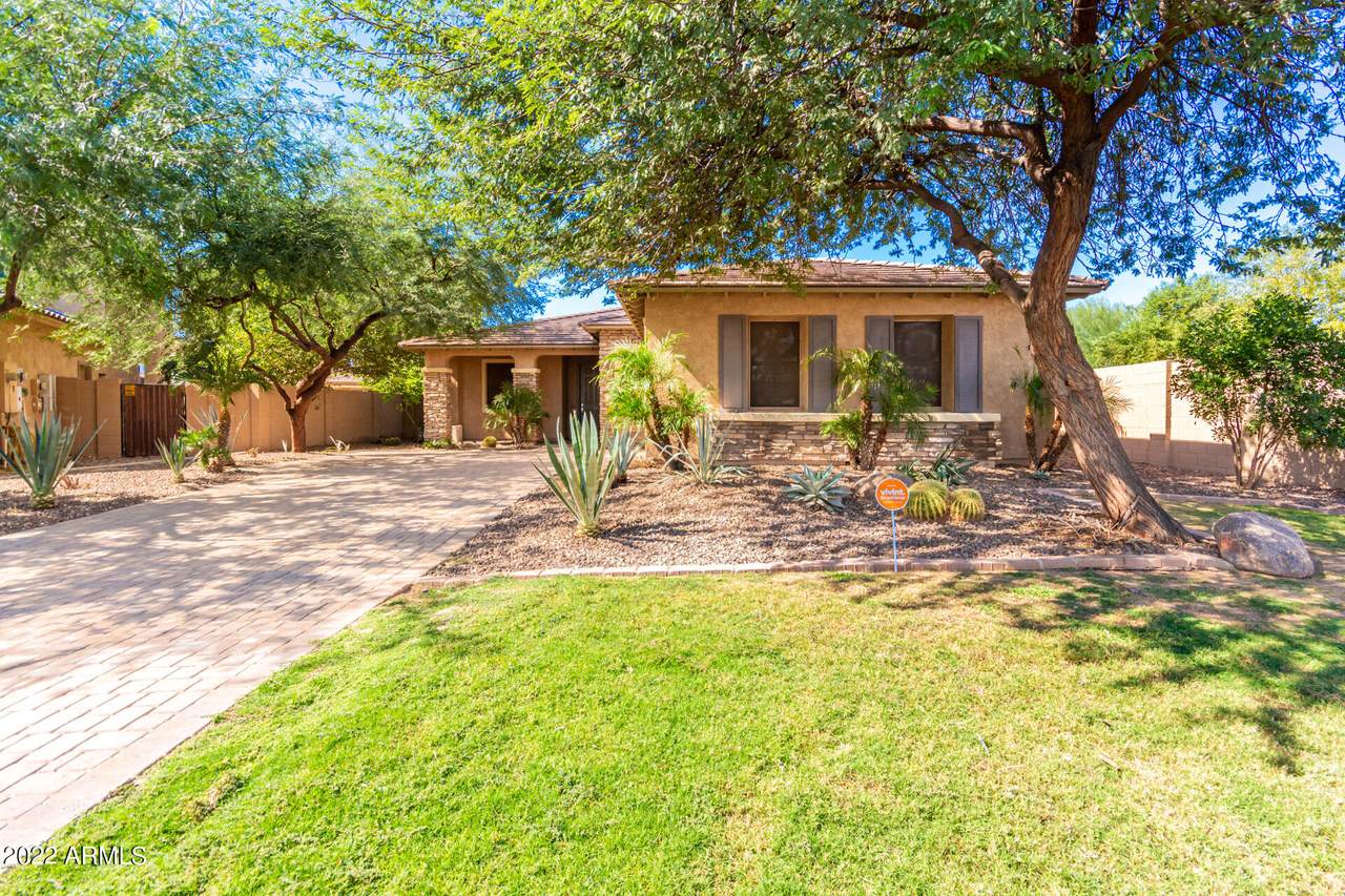 1642 144TH Avenue - Photo 1