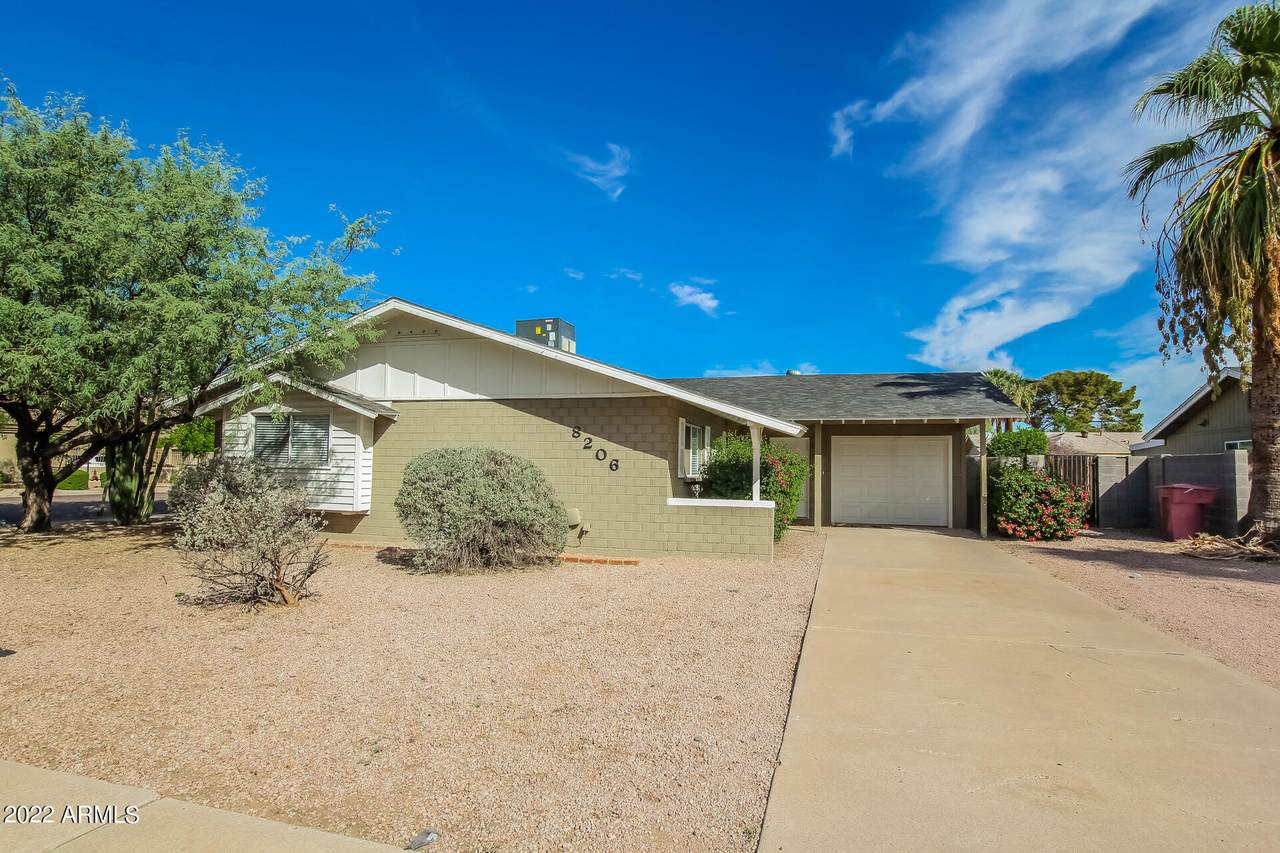 8206 Devonshire Avenue - Photo 1