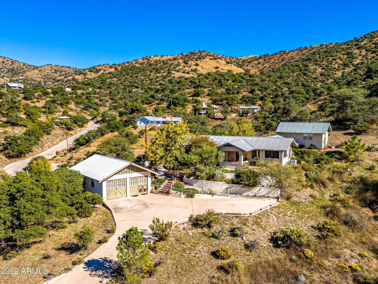 13 Locklin Avenue - Photo 1