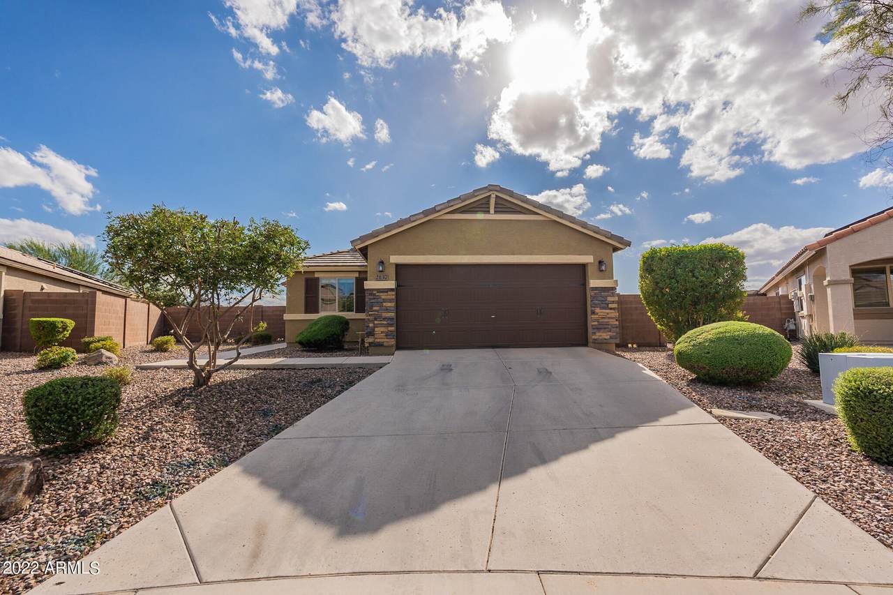2137 Hazeltine Way - Photo 1
