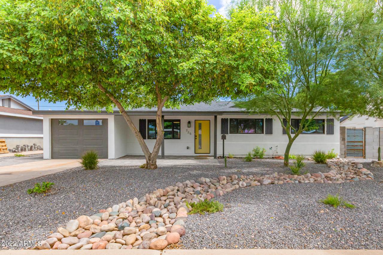 725 74TH Street - Photo 1