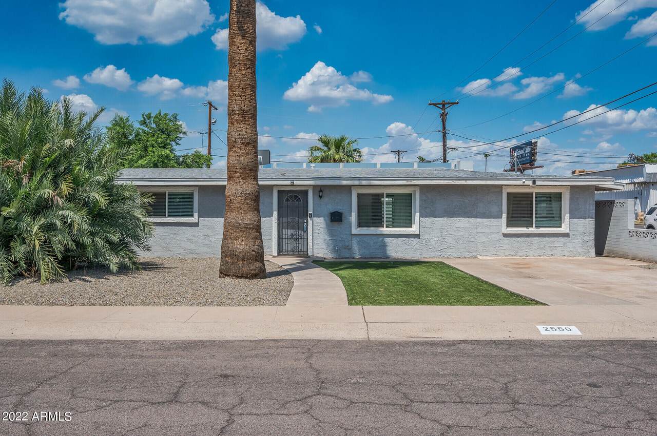 2550 Amelia Avenue - Photo 1