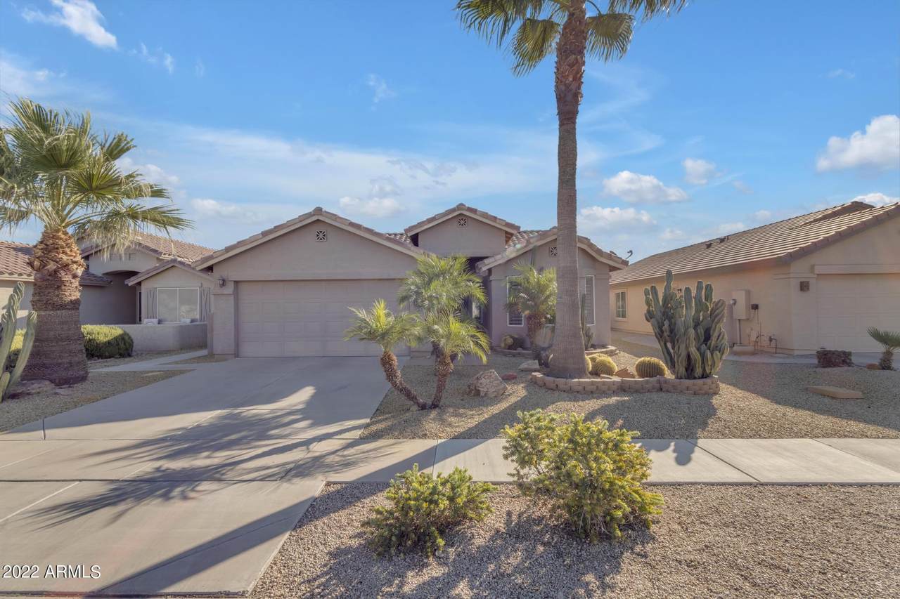 54 Seville Lane - Photo 1