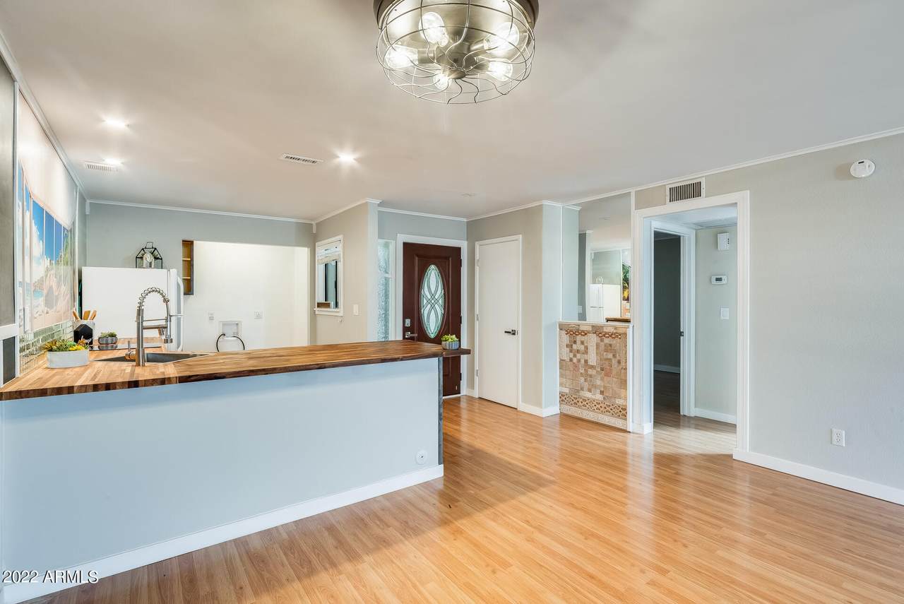 1320 Susan Lane - Photo 1