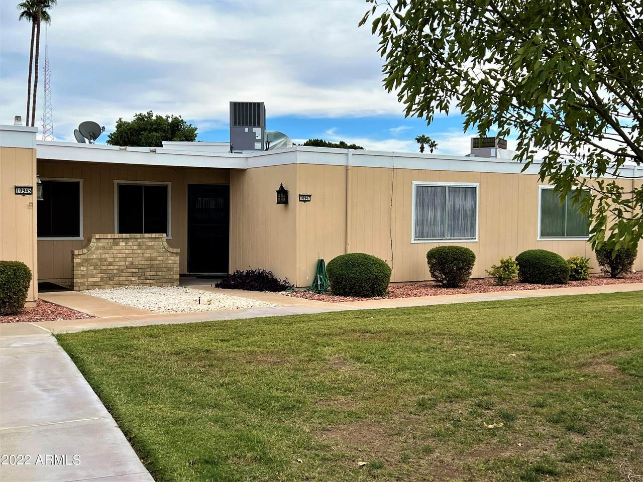 10947 Coggins Drive - Photo 1
