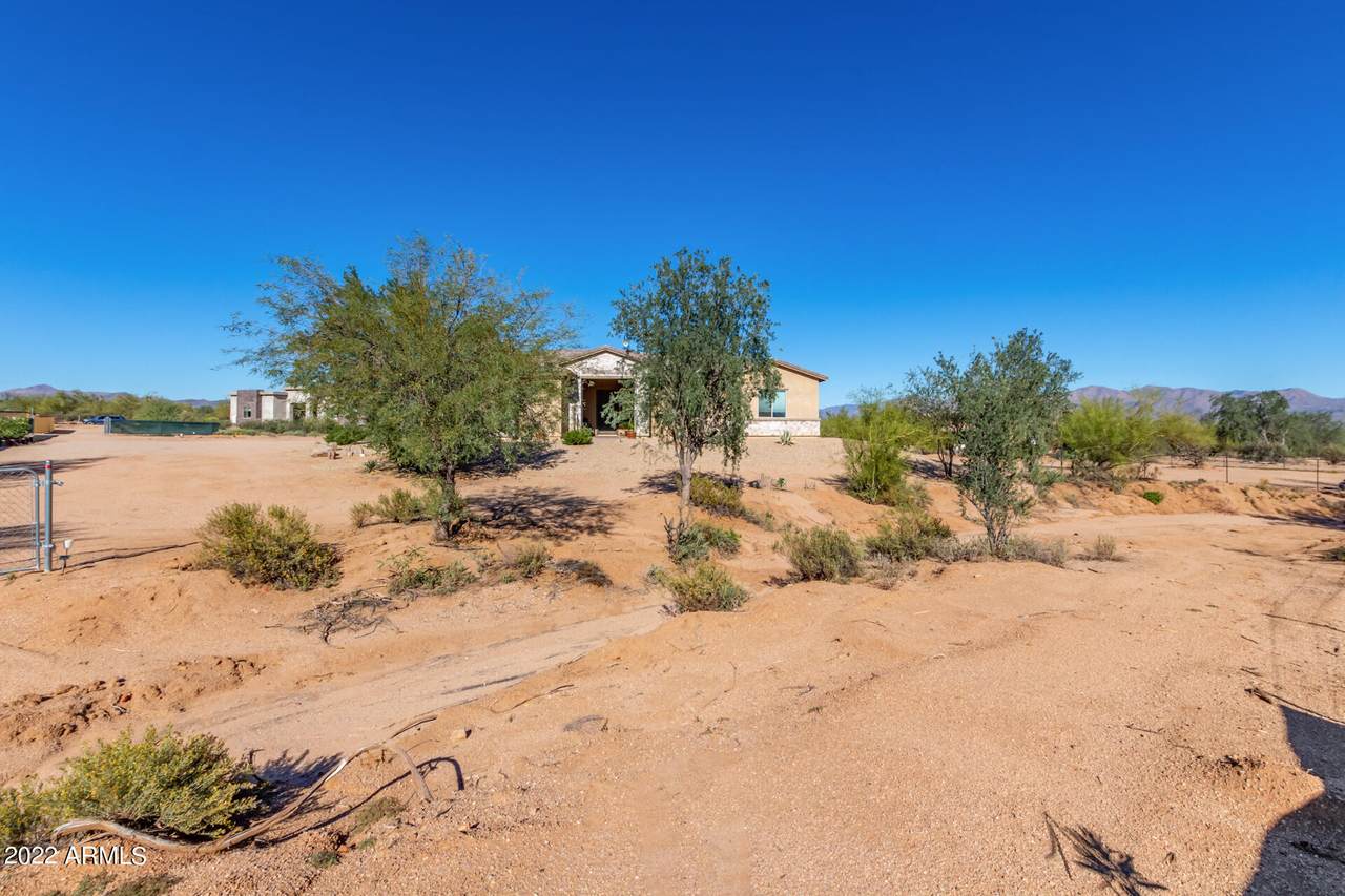 16721 Montgomery Road - Photo 1