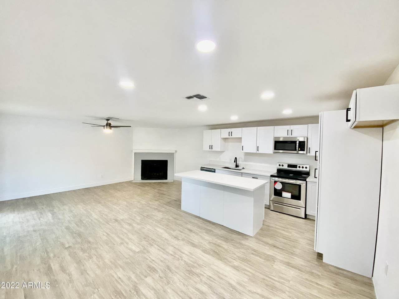 4512 82ND Circle - Photo 1
