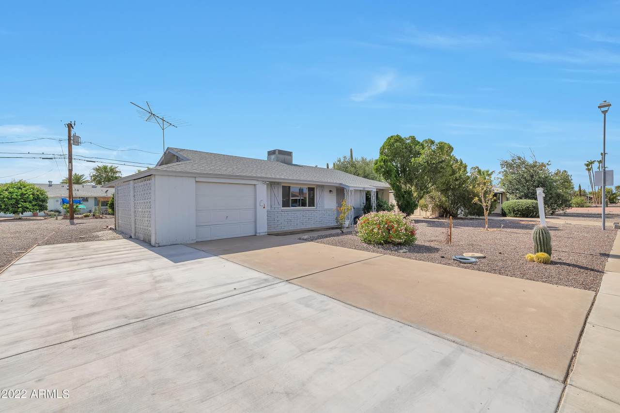 11029 Cherry Hills Drive - Photo 1