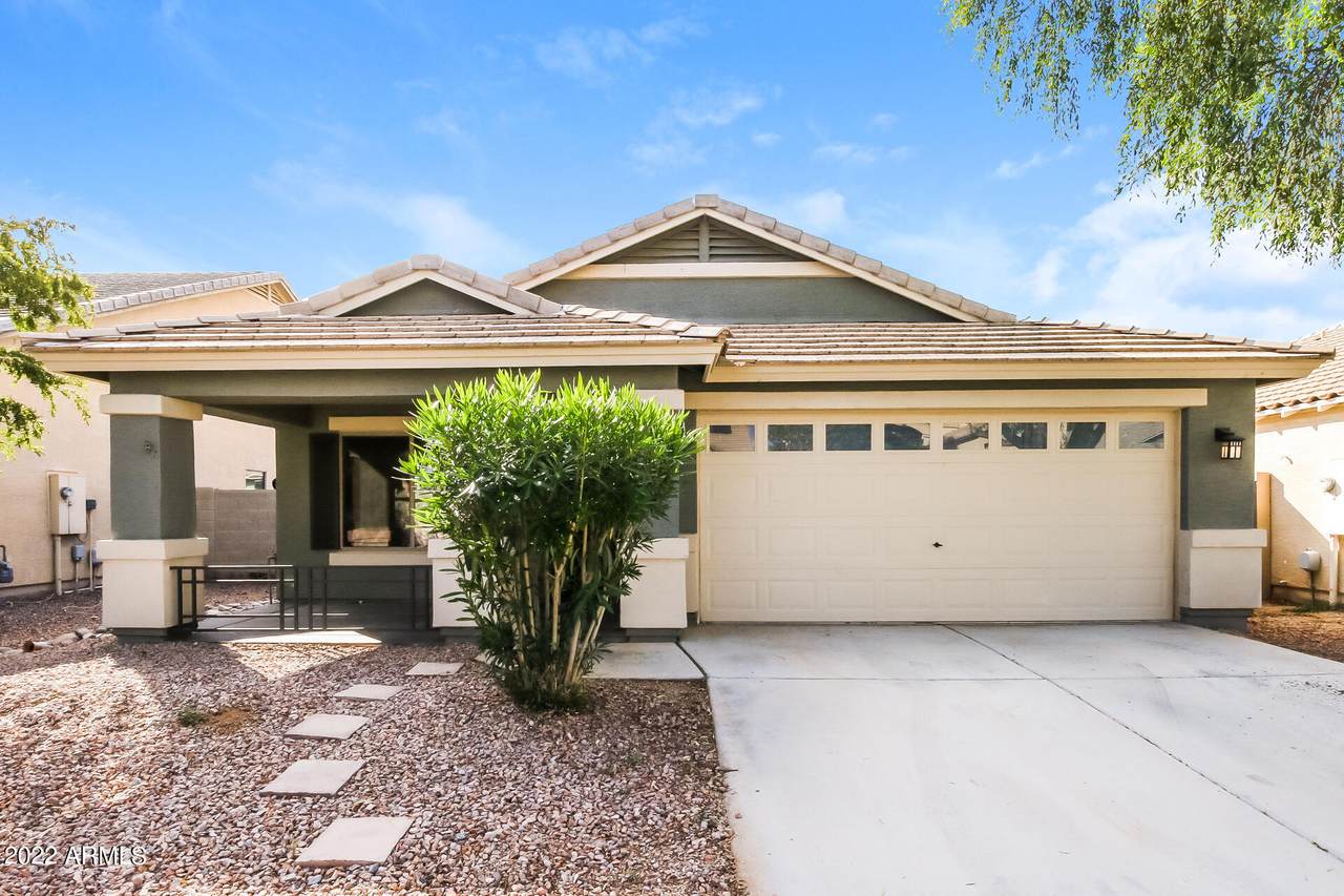 44831 Sage Brush Drive - Photo 1