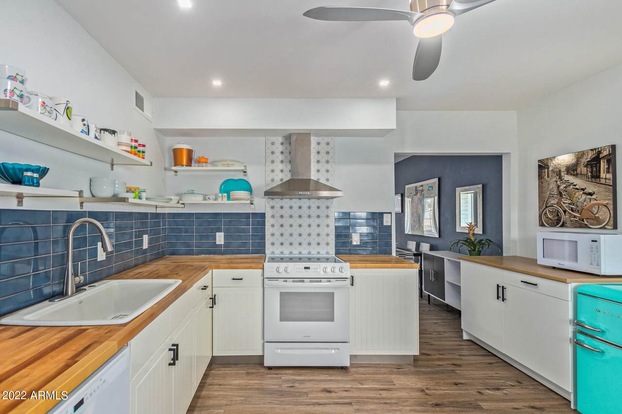 4325 26th Street - Photo 1