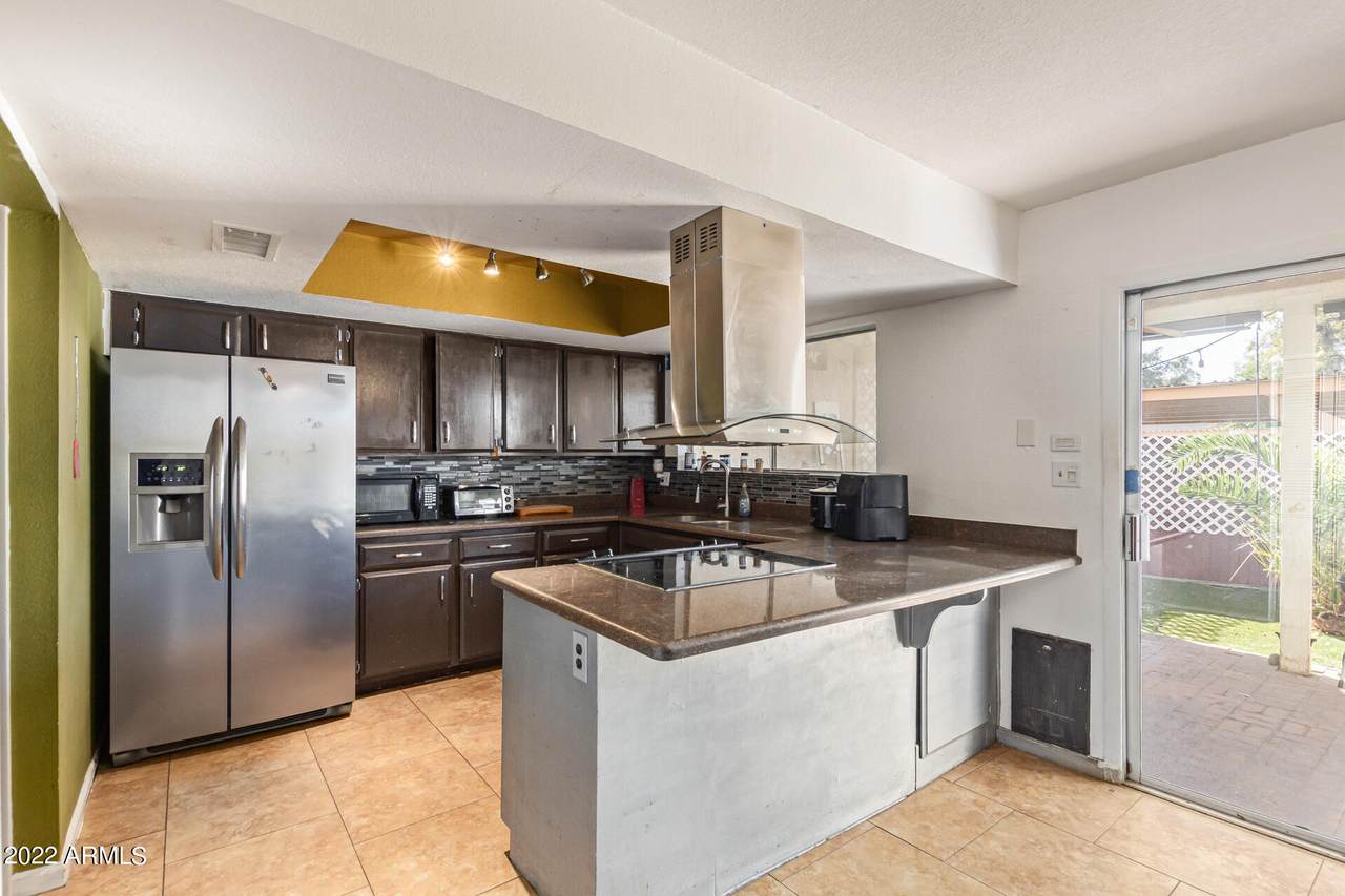 8103 31ST Drive - Photo 1