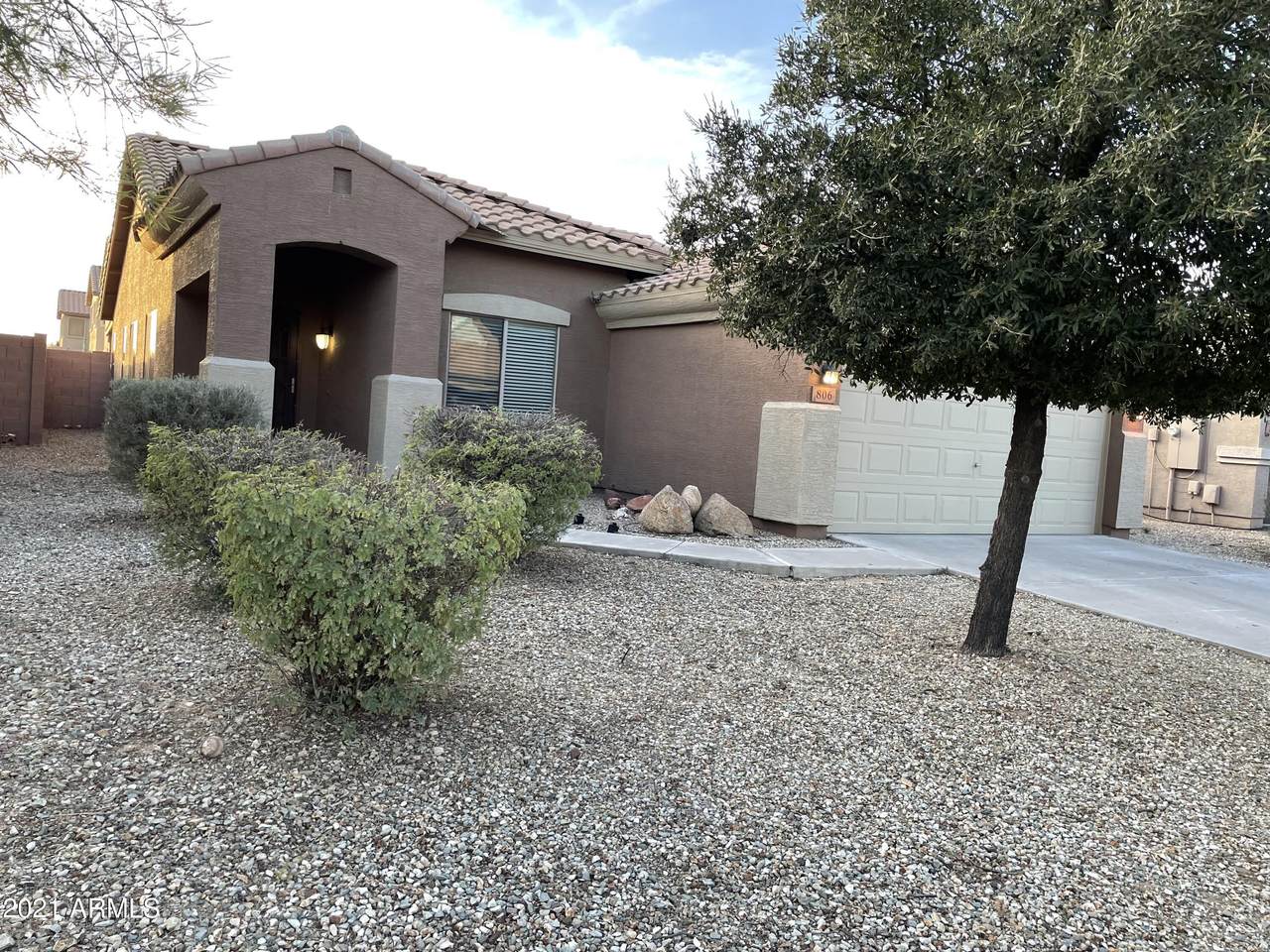 806 111th Drive - Photo 1