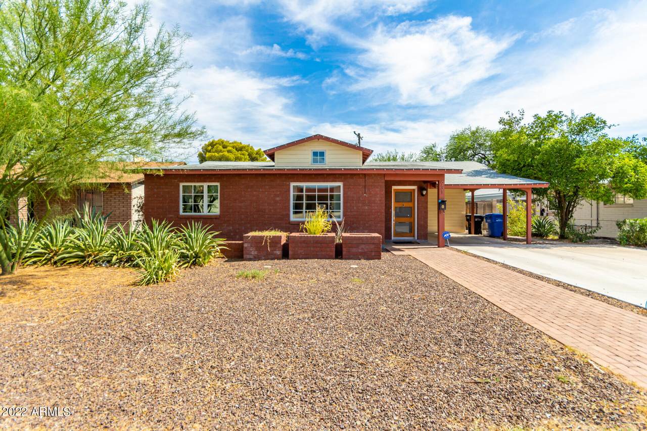 931 Montebello Avenue - Photo 1