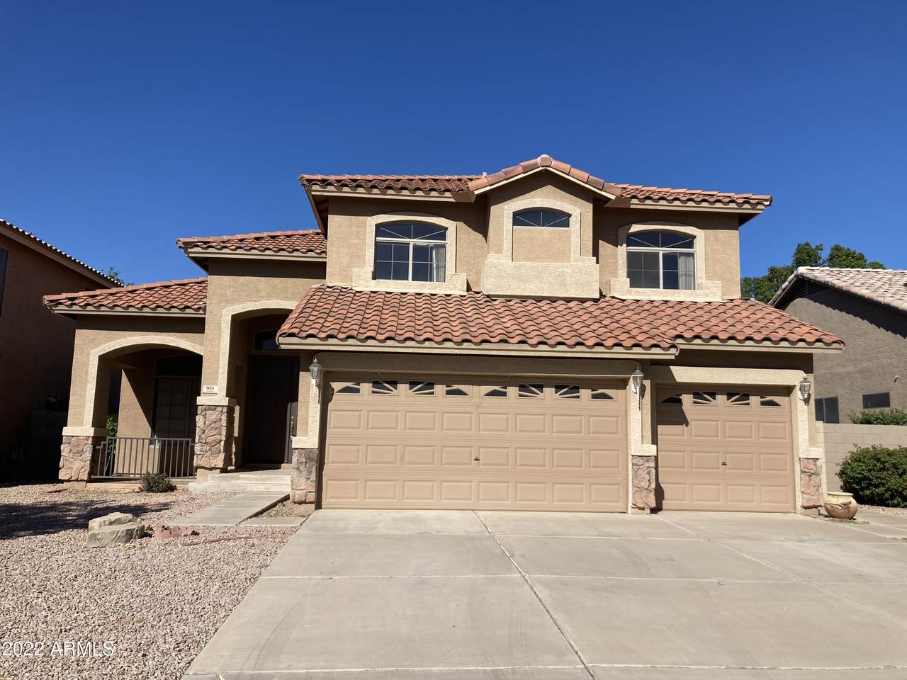 954 Laurel Avenue - Photo 1