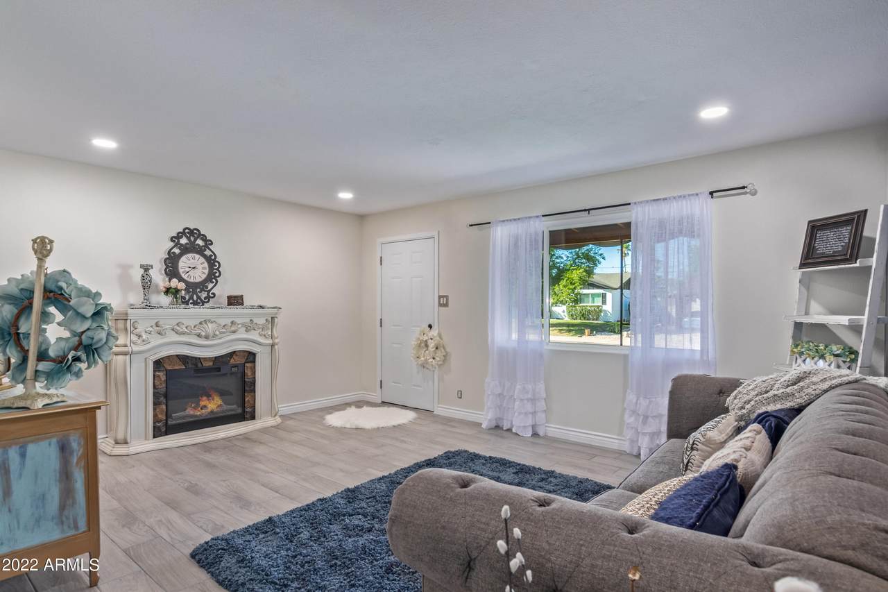 225 Pierce Street - Photo 1