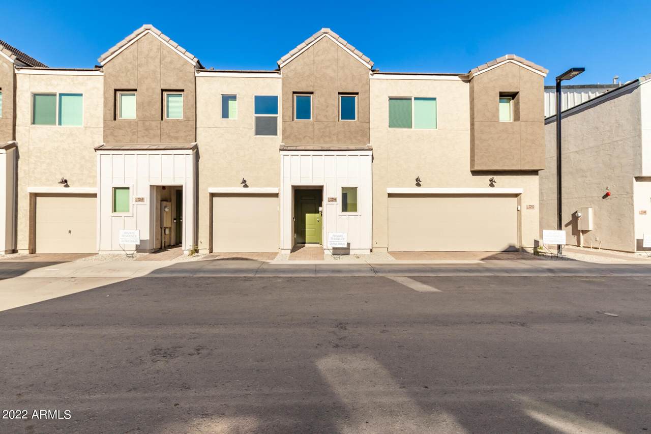 2256 Laurie Lane - Photo 1