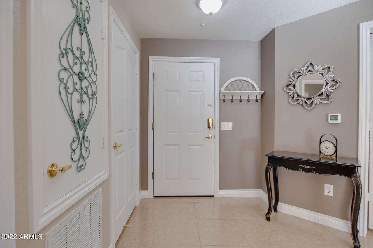 14950 Mountain View Boulevard - Photo 1