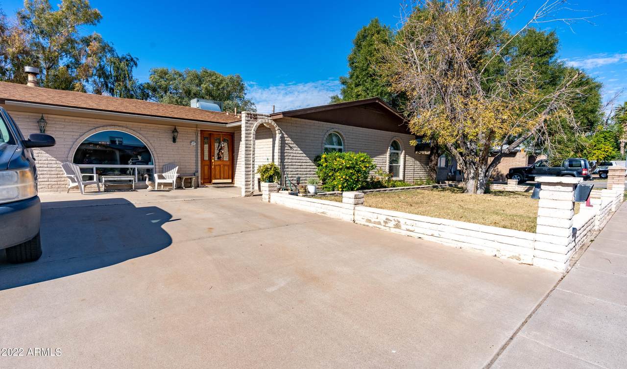 7620 44TH Drive - Photo 1