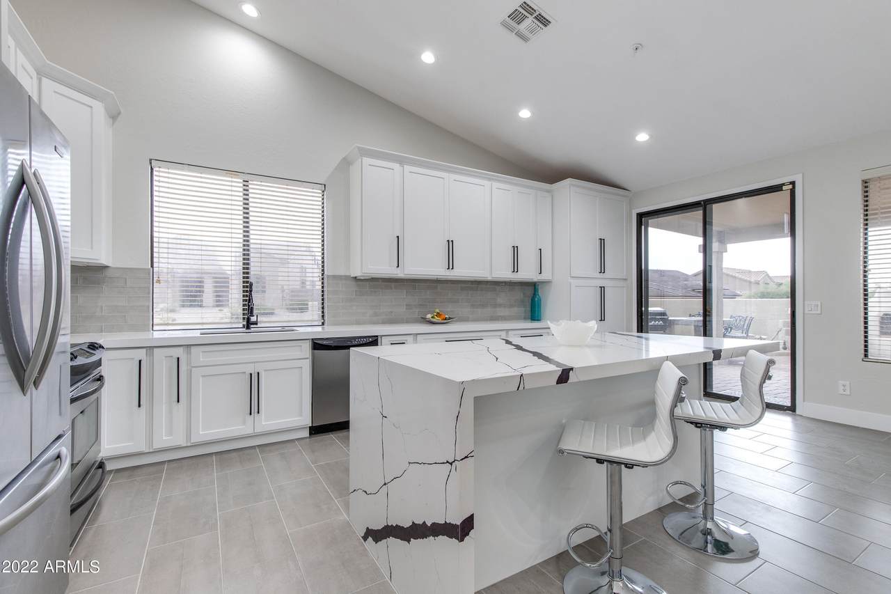 16508 105TH Street - Photo 1