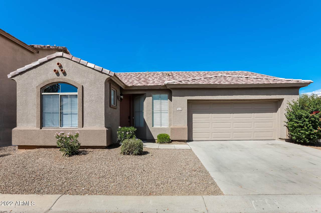 9040 Glade Avenue - Photo 1