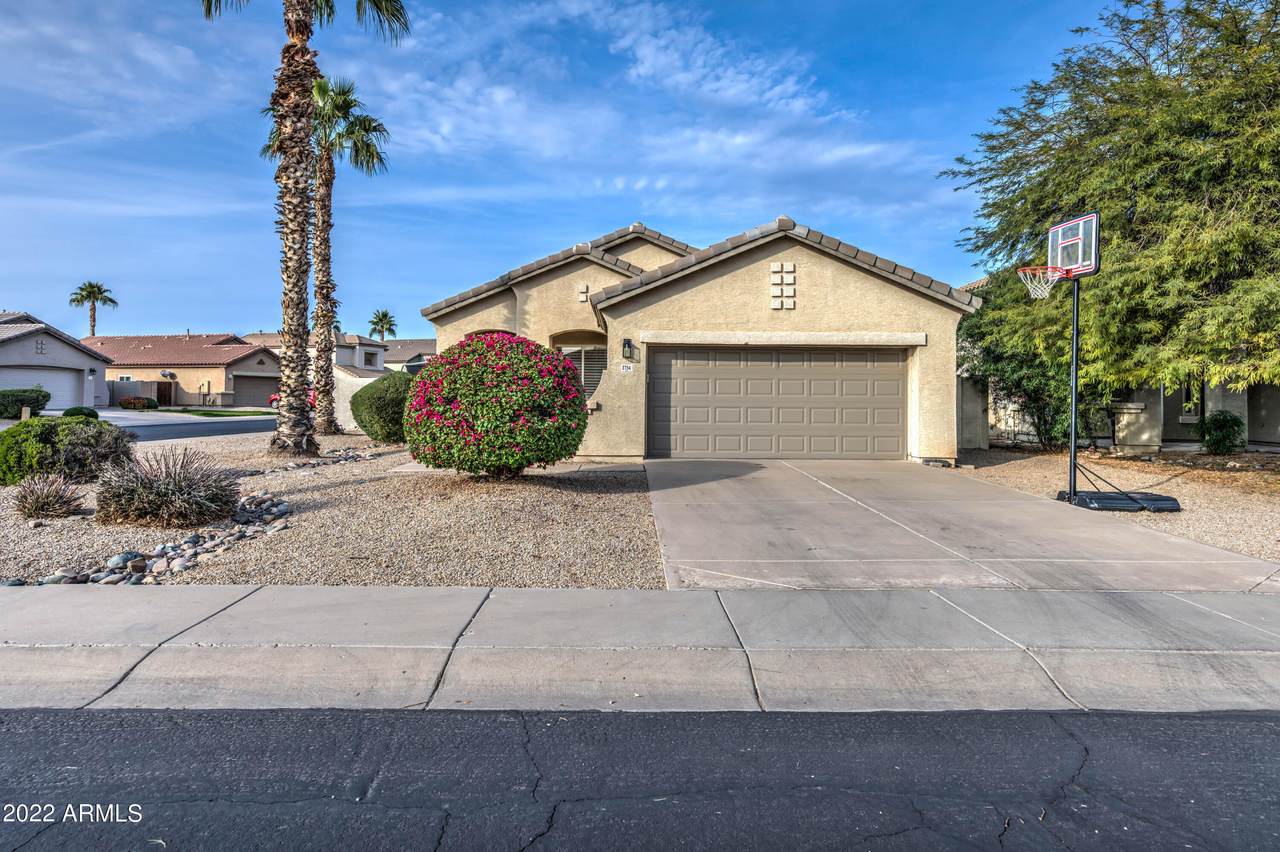 2754 Devon Court - Photo 1