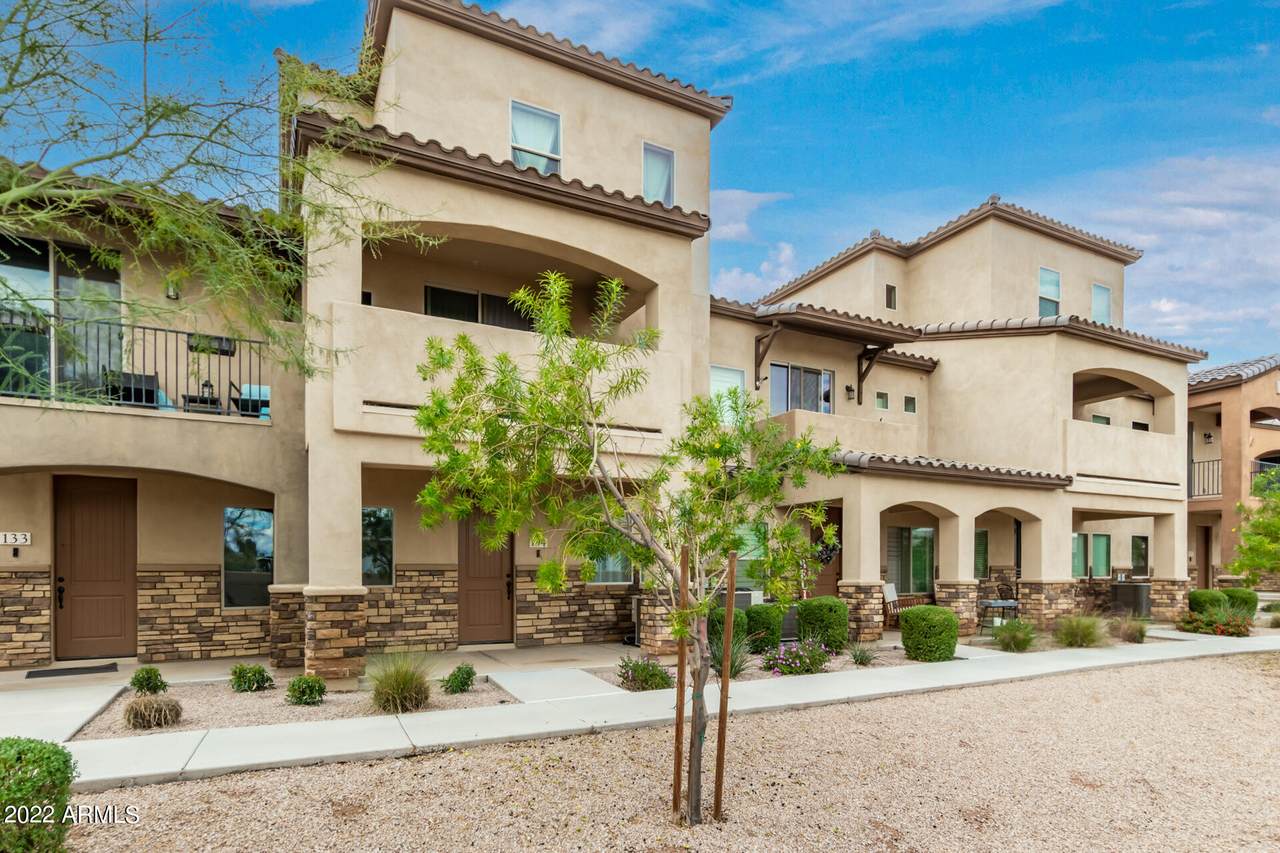 2821 Skyline - Photo 1