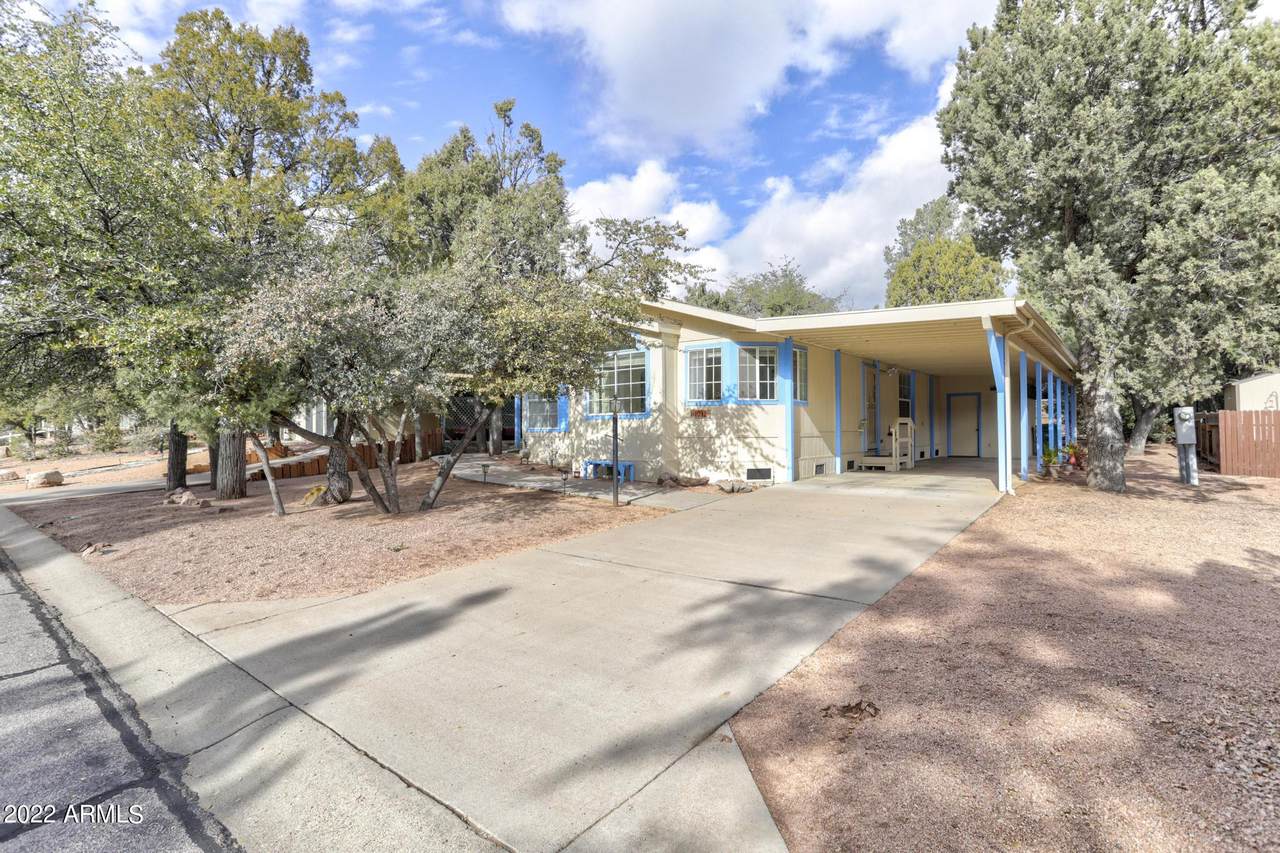 1012 Chatham Drive - Photo 1