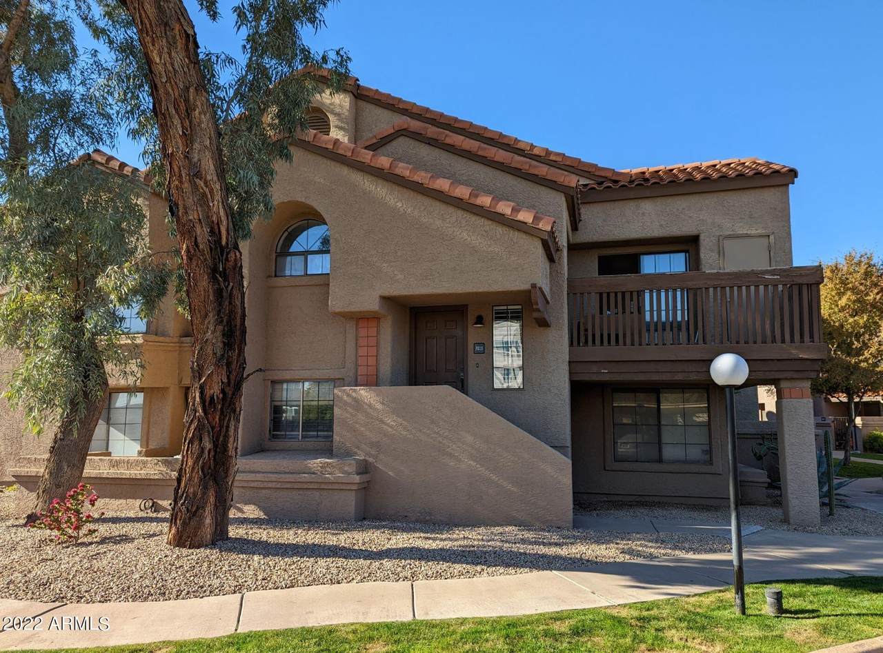 700 Mesquite Circle - Photo 1