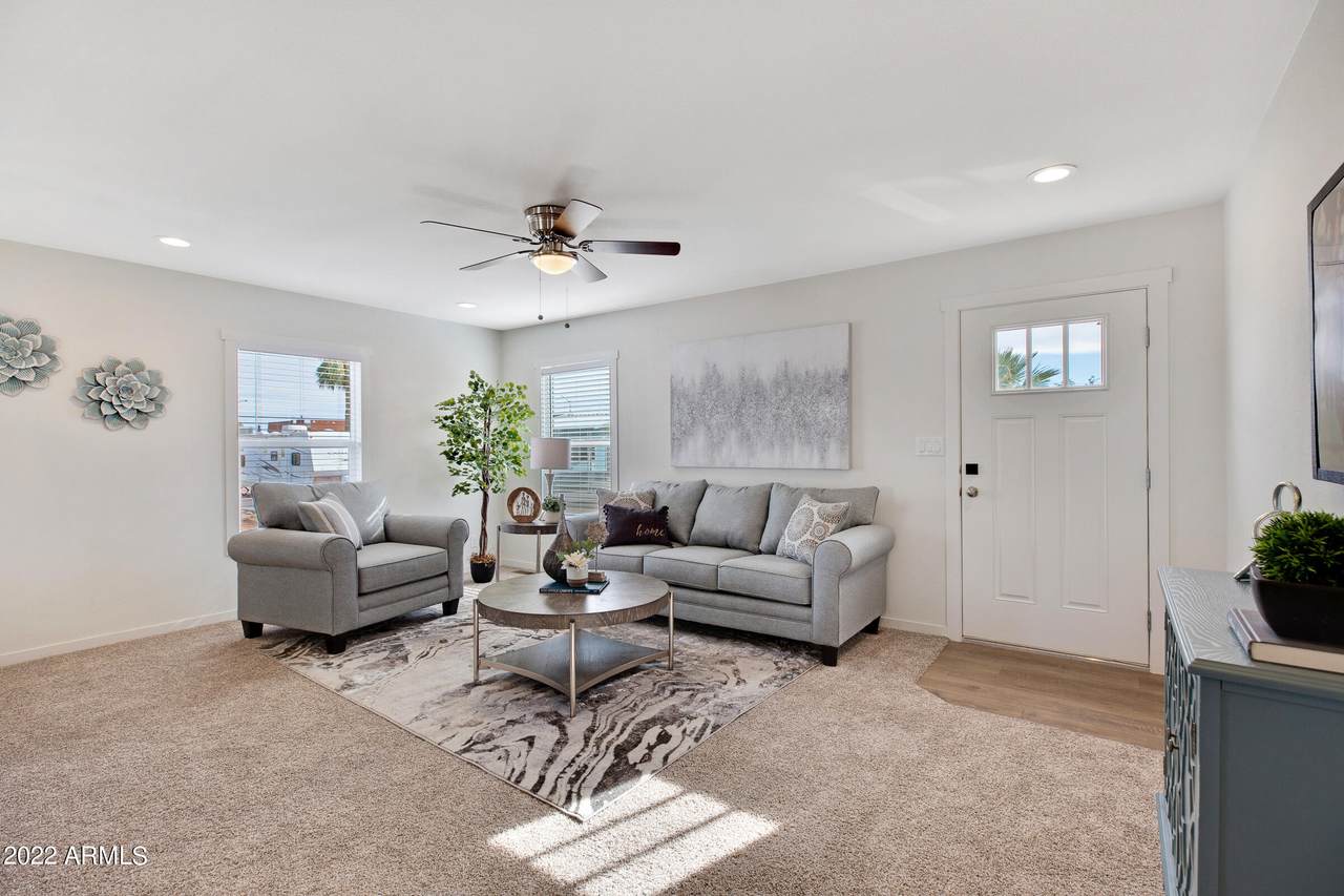 320 Mckellips Road - Photo 1