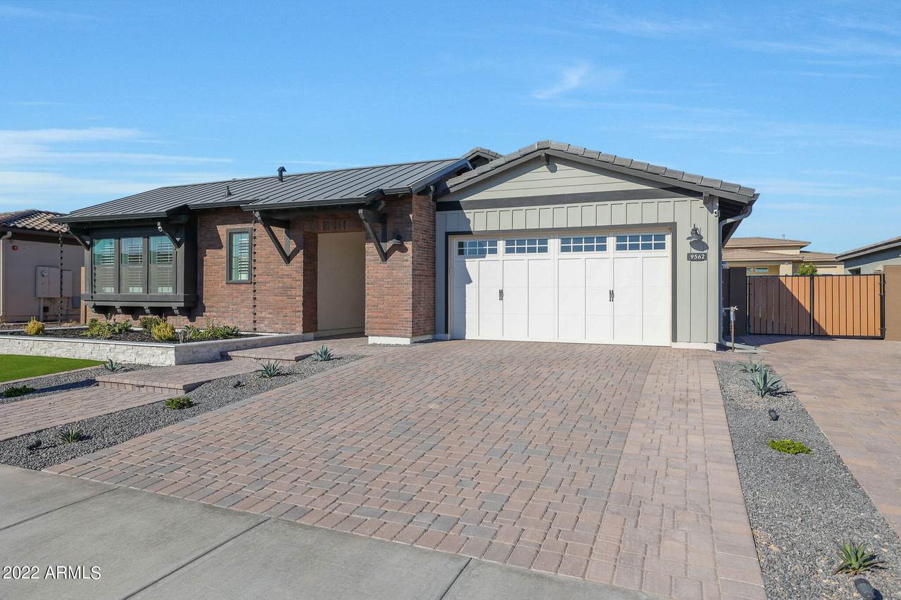 9562 Villa Hermosa Street - Photo 1